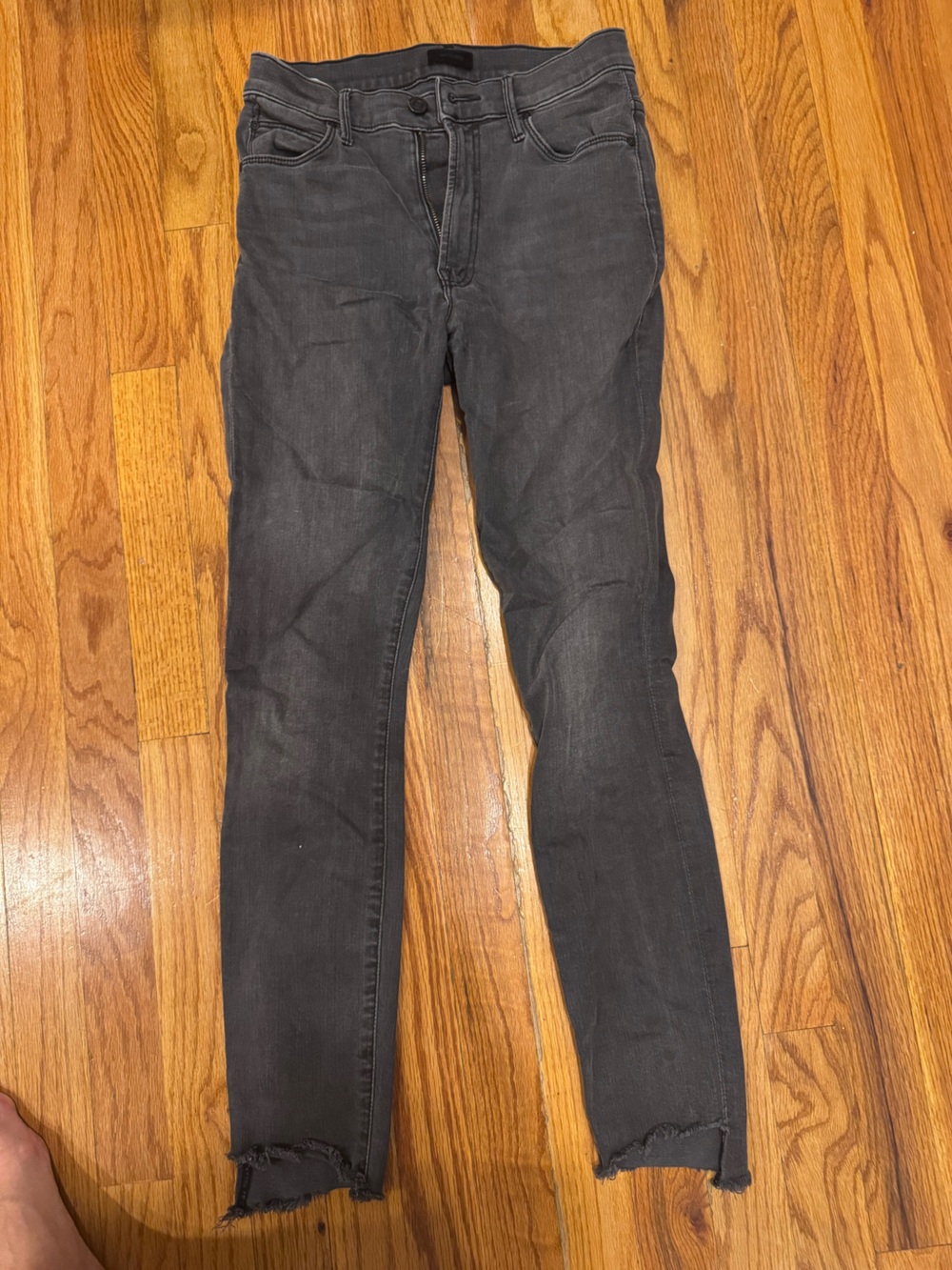 MOTHER faded Black Ankle Jeans